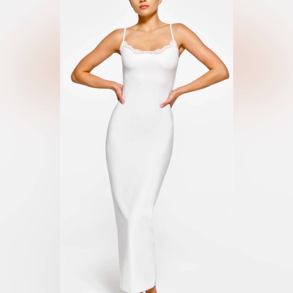 Skims Fits Everybody Lace Long Dress
